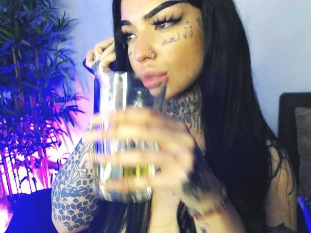 CreamyInk's BongaCams show and profile