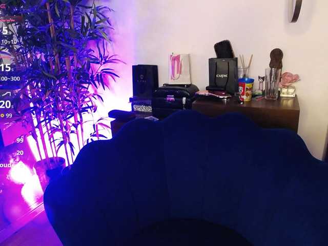 CreamyInk's BongaCams show and profile