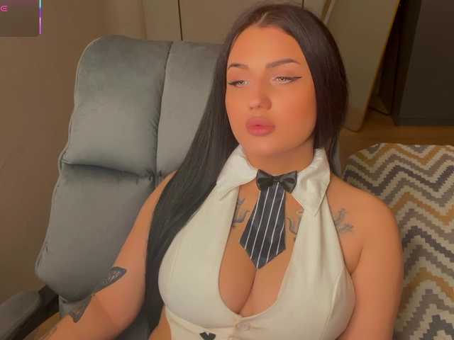 fatalefemme's BongaCams show and profile