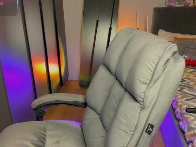 fatalefemme's BongaCams show and profile