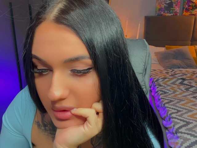 fatalefemme's BongaCams show and profile