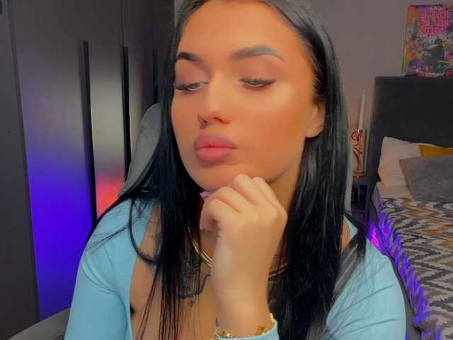 fatalefemme's BongaCams show and profile