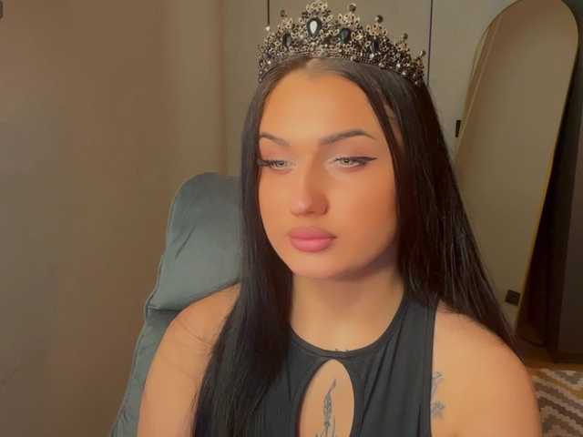 fatalefemme's BongaCams show and profile