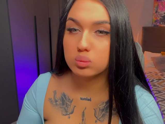 fatalefemme's BongaCams show and profile