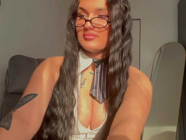 fatalefemme's BongaCams show and profile