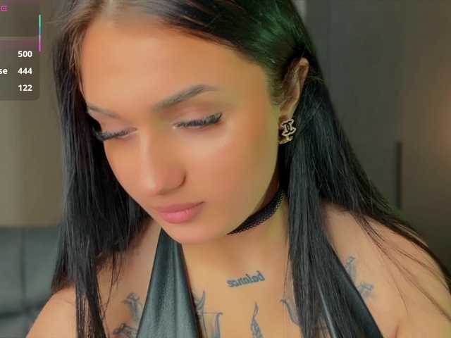 fatalefemme's BongaCams show and profile