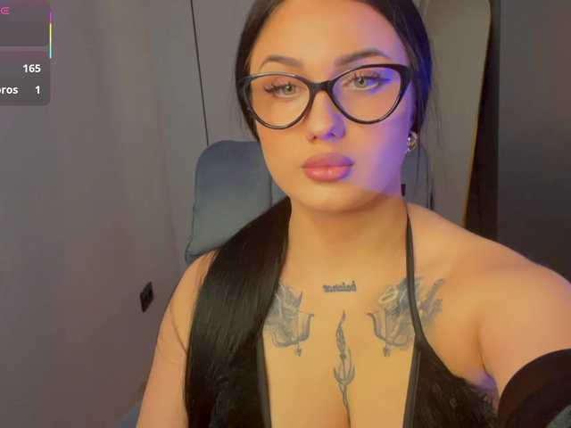 fatalefemme's BongaCams show and profile