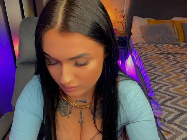 fatalefemme's BongaCams show and profile