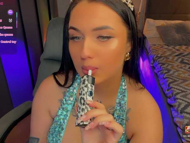 fatalefemme's BongaCams show and profile