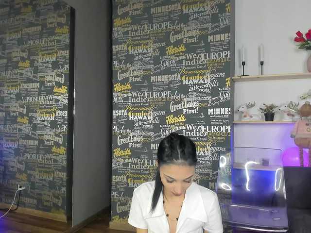 DemmiLove's BongaCams show and profile