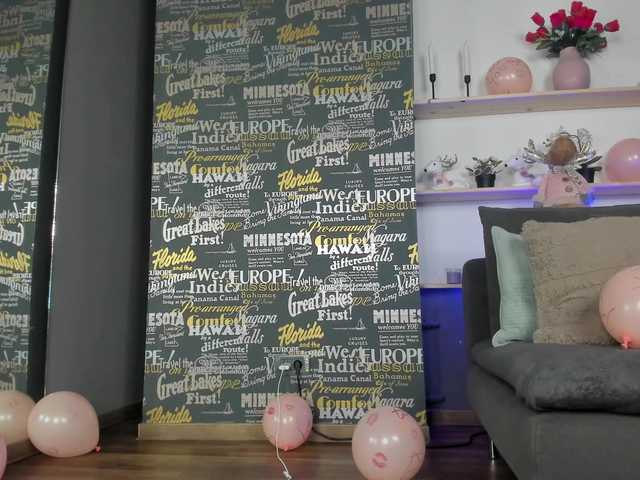 DemmiLove's BongaCams show and profile