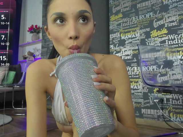 DemmiLove's BongaCams show and profile