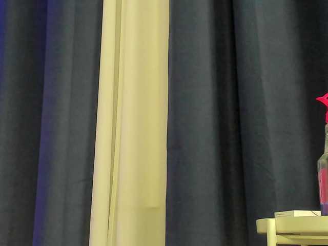 DemmiLove's BongaCams show and profile