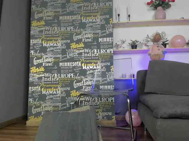 DemmiLove Live Webcam on BongaCams