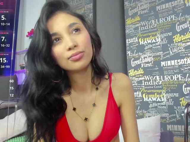 DemmiLove webcam