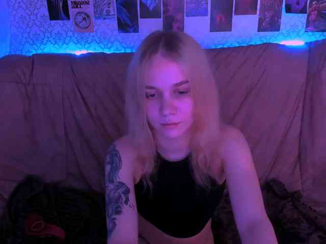 Lollyybaby webcam