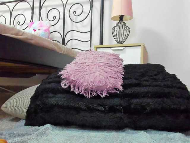 Sex chat gratuit in direct cu lollavibes pe BongaCams