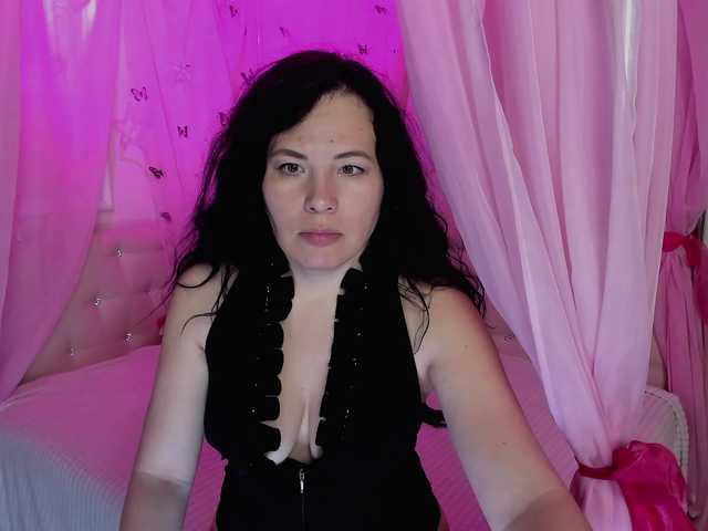 VictoriaPanther's BongaCams show and profile