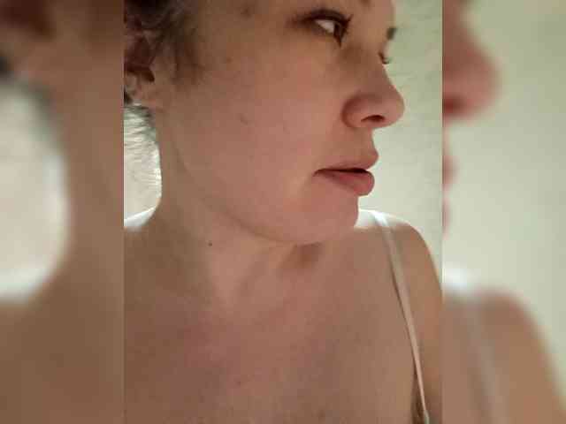 VictoriaPanther webcam