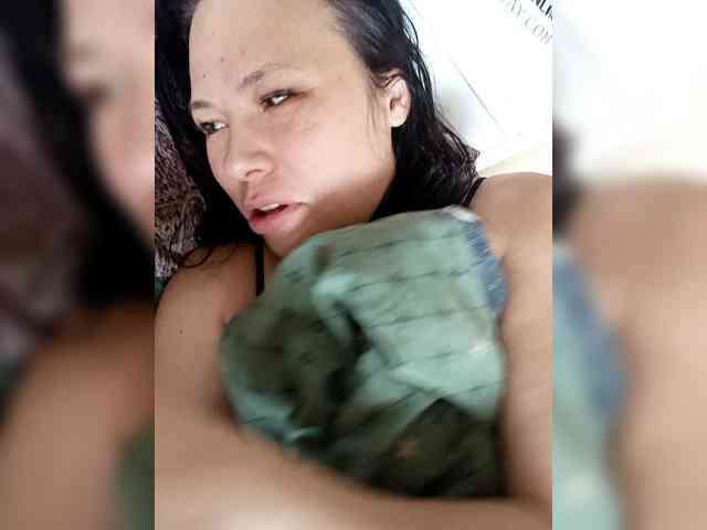 VictoriaPanther webcam