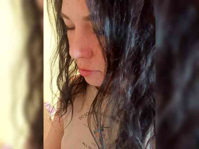 VictoriaPanther webcam