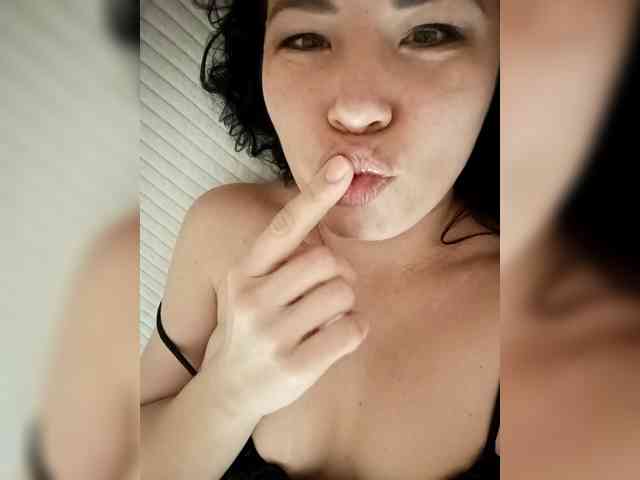 VictoriaPanther webcam