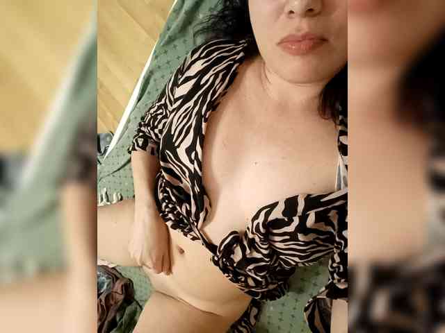 VictoriaPanther webcam