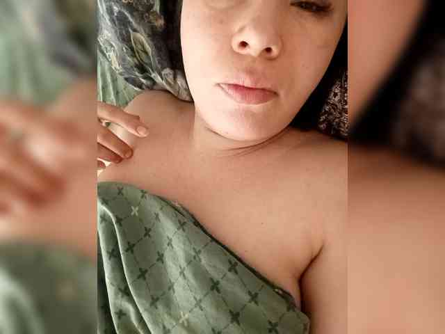 VictoriaPanther webcam