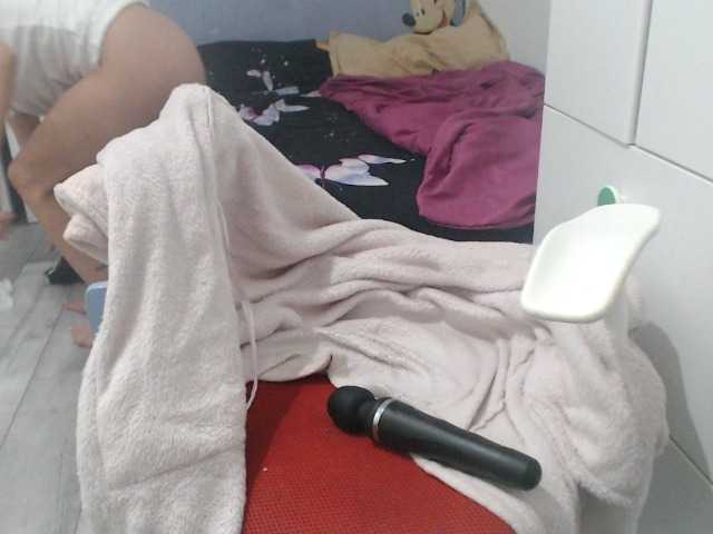 Candybrunet12 — bongacams