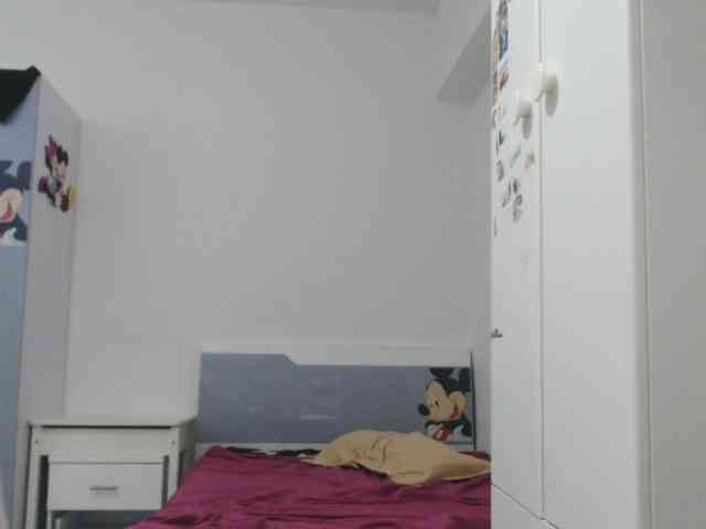 Candybrunet12 webcam