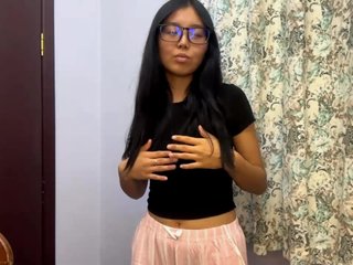 LatoyaChavez Porn Show
