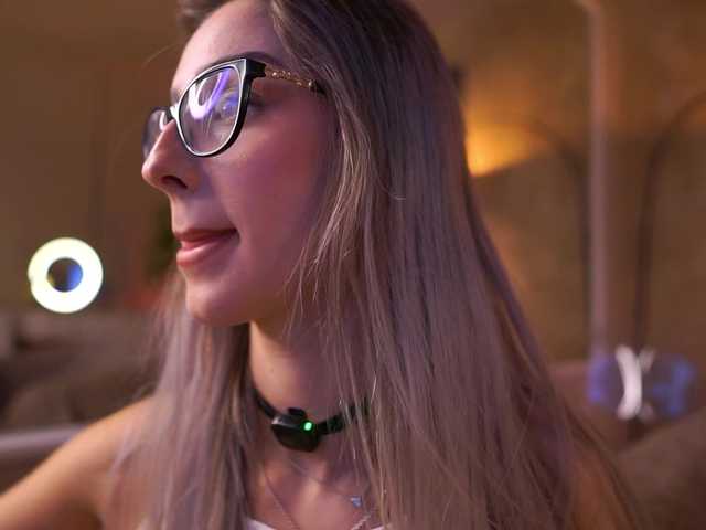 Sex chat gratuit in direct cu MaddieBryggs pe BongaCams