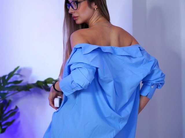 MaddieBryggs Live Webcam on BongaCams