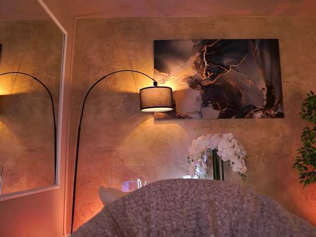 MaddieBryggs's BongaCams show and profile