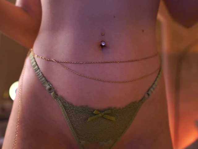 MaddieBryggs's BongaCams show and profile