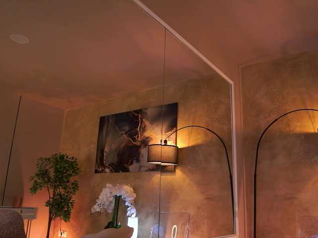 MaddieBryggs's BongaCams show and profile