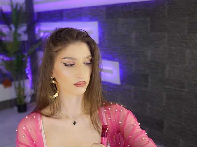 SexyCelline's BongaCams show and profile