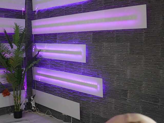 SexyCelline's BongaCams show and profile