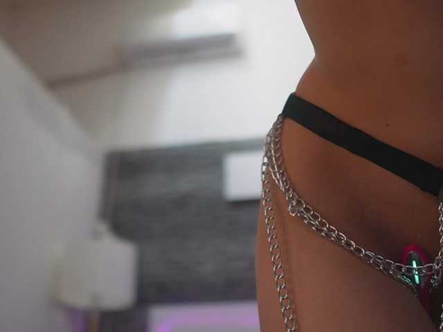 SexyCelline's BongaCams show and profile