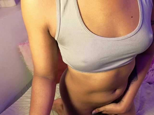 CarolineS from BongaCams is Freechat