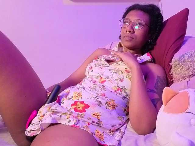 CarolineS from BongaCams