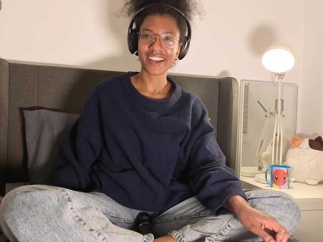 CarolineS's BongaCams show and profile