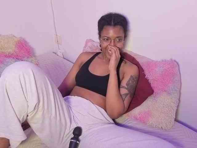 CarolineS Live Webcam on BongaCams