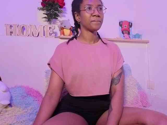 CarolineS Live Webcam on BongaCams