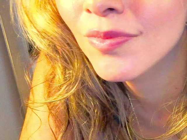 miasirenlive's BongaCams show and profile