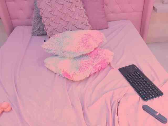 anonymous videochat Athena-Carther