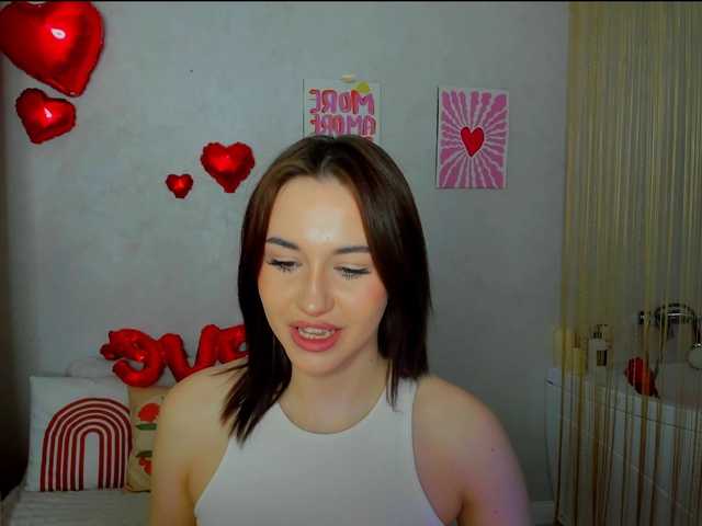 MakeYouHappy's BongaCams show and profile