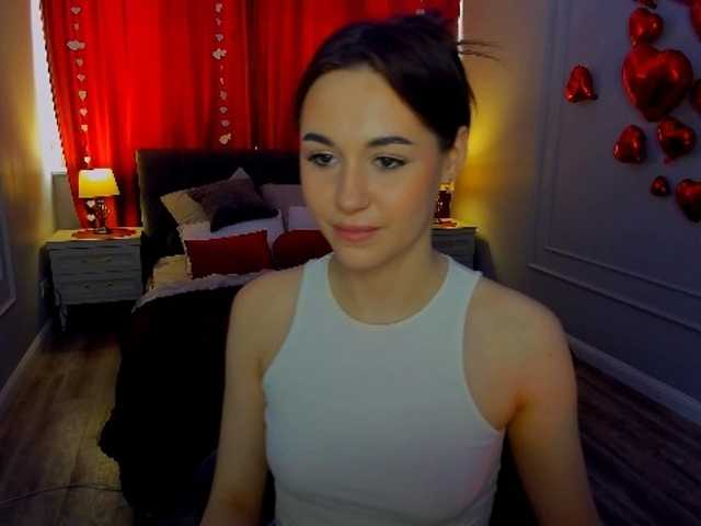 MakeYouHappy's BongaCams show and profile