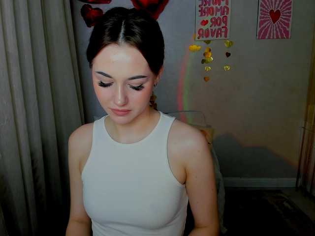 MakeYouHappy's BongaCams show and profile