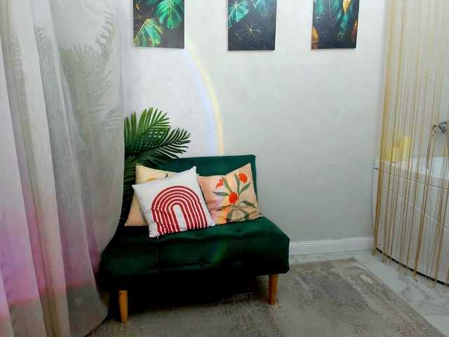 MakeYouHappy's BongaCams show and profile